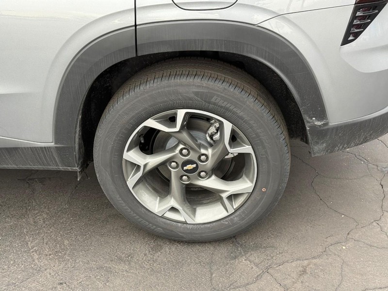 Chevrolet Trax Vehicle Full-screen Gallery Image 4