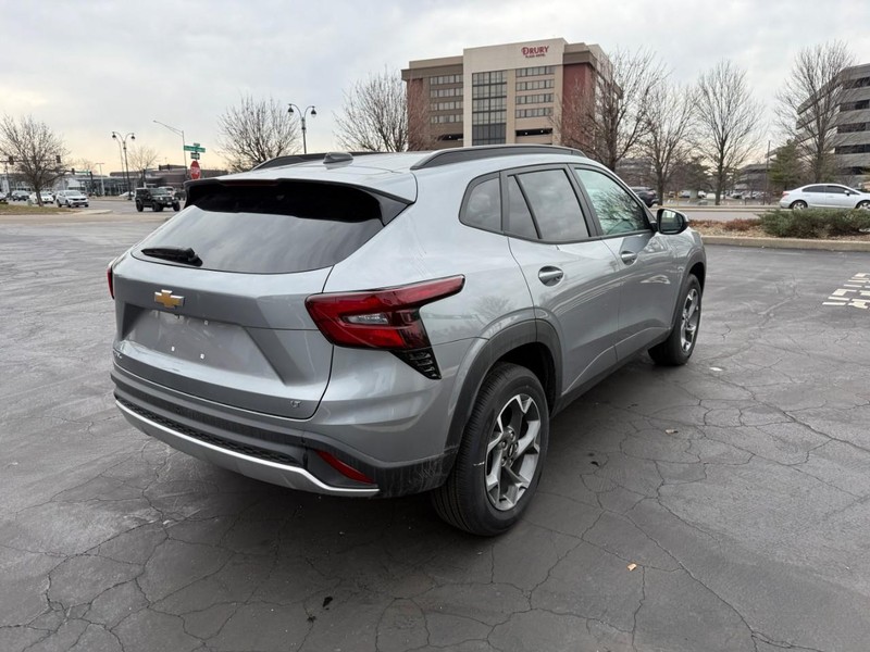 Chevrolet Trax Vehicle Full-screen Gallery Image 7