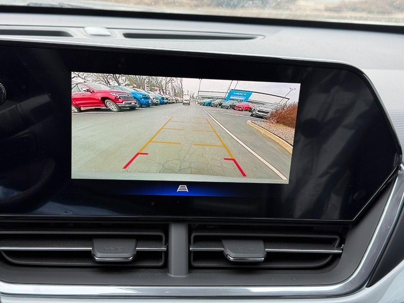 Chevrolet Trax Vehicle Full-screen Gallery Image 22