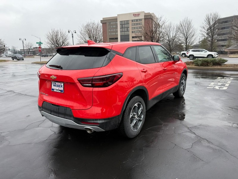 Chevrolet Blazer Vehicle Full-screen Gallery Image 08