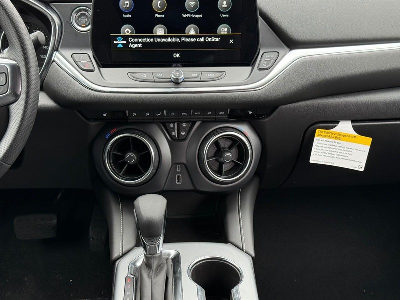 Chevrolet Blazer Vehicle Full-screen Gallery Image 15