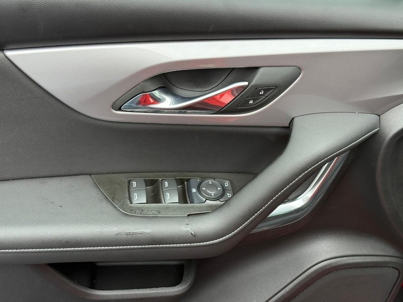 Chevrolet Blazer Vehicle Full-screen Gallery Image 17