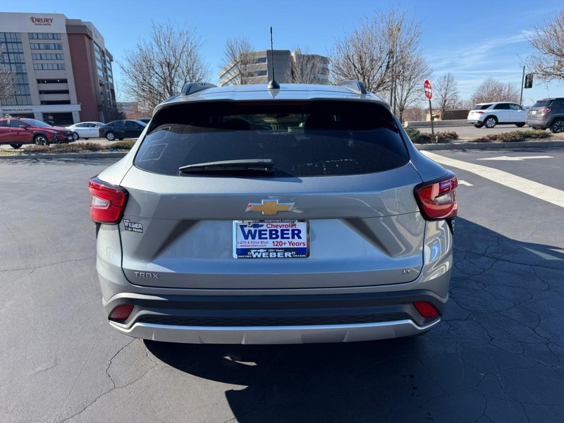 Chevrolet Trax Vehicle Full-screen Gallery Image 6