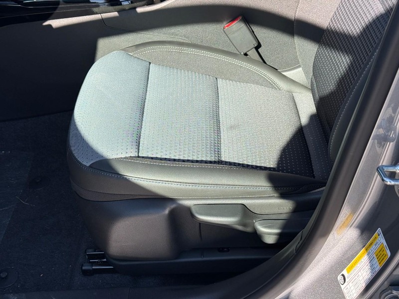 Chevrolet Trax Vehicle Full-screen Gallery Image 16