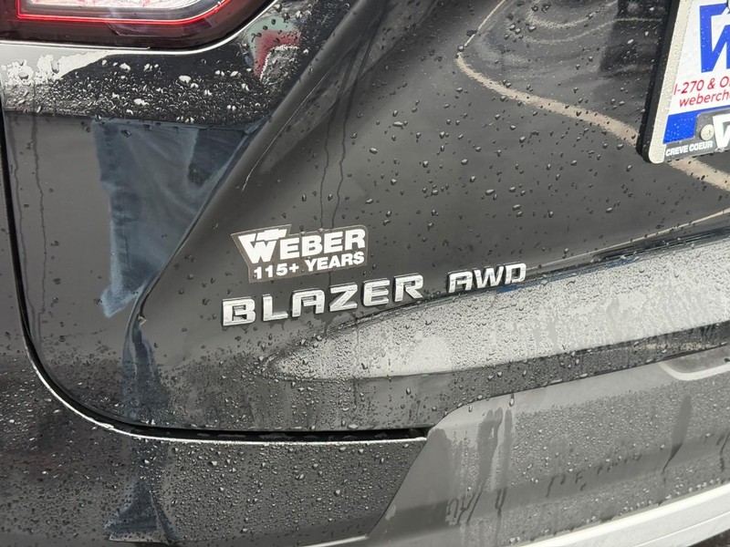 Chevrolet Blazer Vehicle Full-screen Gallery Image 05