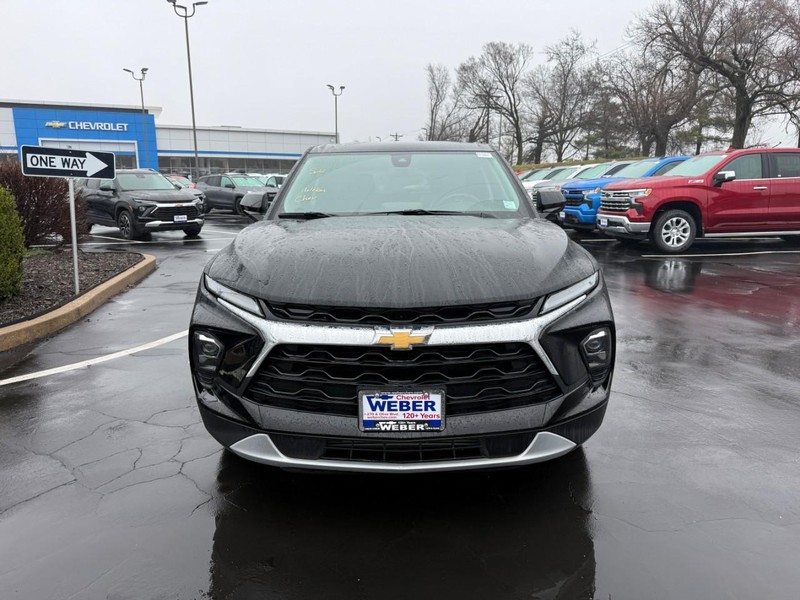 Chevrolet Blazer Vehicle Full-screen Gallery Image 10