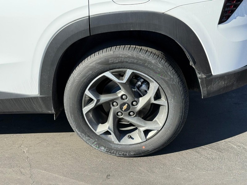 Chevrolet Trax Vehicle Full-screen Gallery Image 4