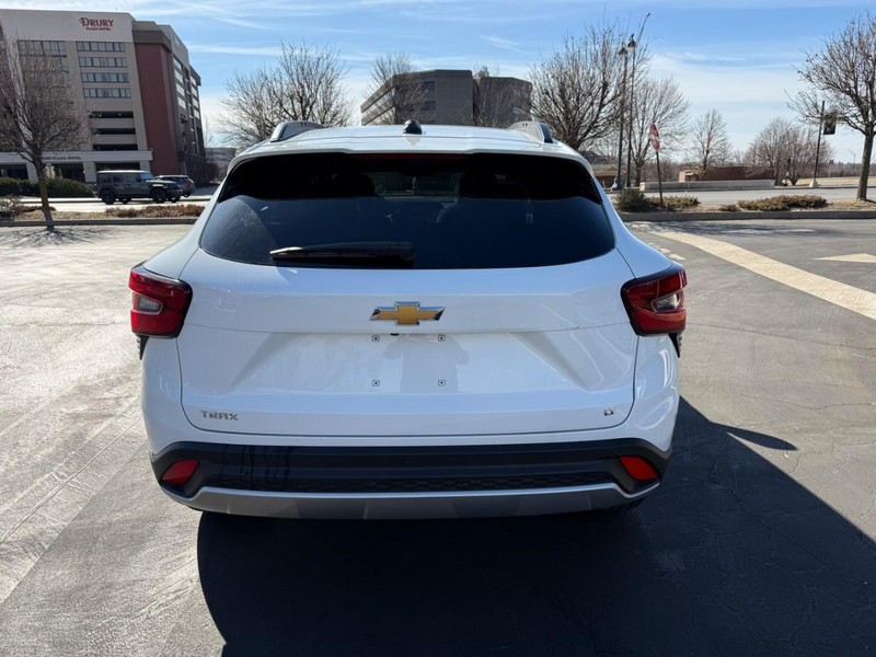 Chevrolet Trax Vehicle Full-screen Gallery Image 7