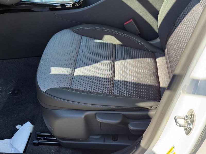 Chevrolet Trax Vehicle Full-screen Gallery Image 18