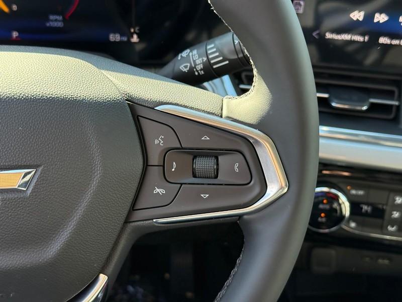 Chevrolet Trax Vehicle Full-screen Gallery Image 21