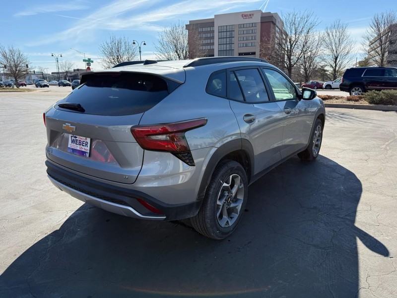 Chevrolet Trax Vehicle Full-screen Gallery Image 7