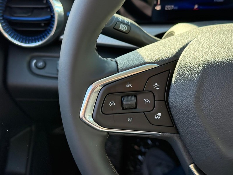 Chevrolet Trax Vehicle Full-screen Gallery Image 18