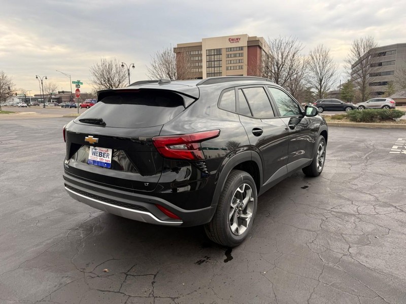 Chevrolet Trax Vehicle Full-screen Gallery Image 6