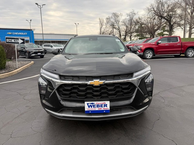 Chevrolet Trax Vehicle Full-screen Gallery Image 8