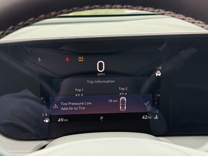 Buick Encore GX Vehicle Full-screen Gallery Image 19