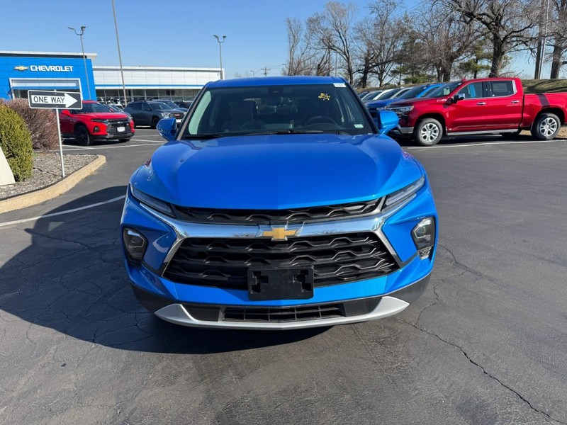 Chevrolet Blazer Vehicle Full-screen Gallery Image 10