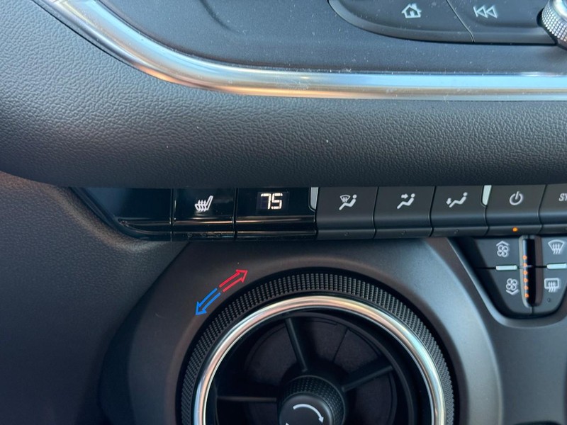 Chevrolet Blazer Vehicle Full-screen Gallery Image 24