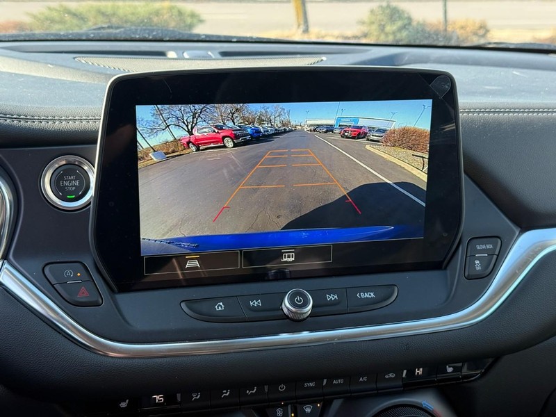 Chevrolet Blazer Vehicle Full-screen Gallery Image 25