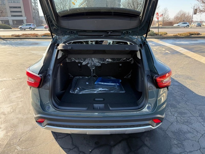 Chevrolet Trax Vehicle Full-screen Gallery Image 6