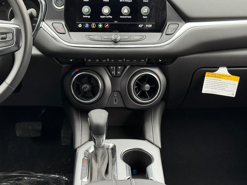 Chevrolet Blazer Vehicle Full-screen Gallery Image 15