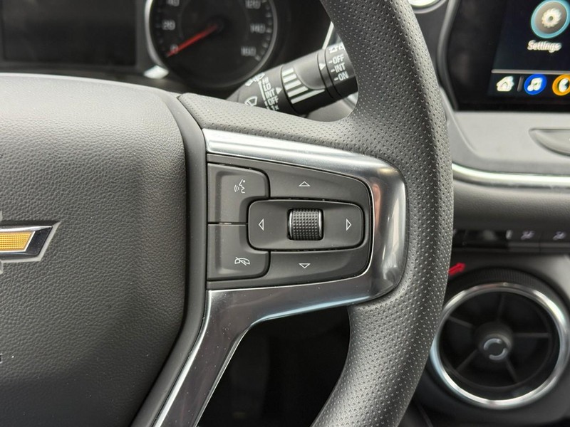 Chevrolet Blazer Vehicle Full-screen Gallery Image 21