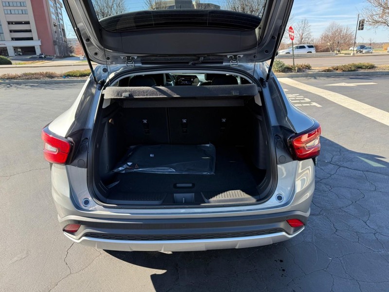 Chevrolet Trax Vehicle Full-screen Gallery Image 5