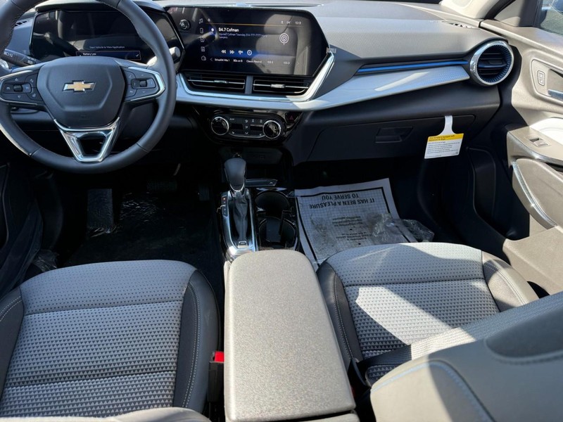 Chevrolet Trax Vehicle Full-screen Gallery Image 10