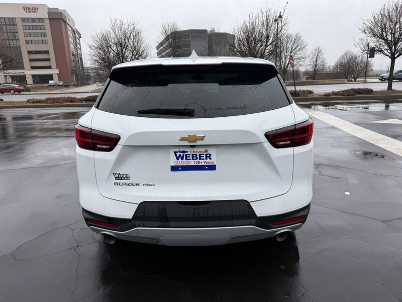 Chevrolet Blazer Vehicle Full-screen Gallery Image 07