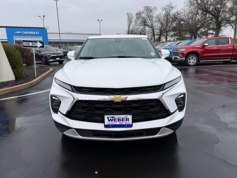 Chevrolet Blazer Vehicle Full-screen Gallery Image 10