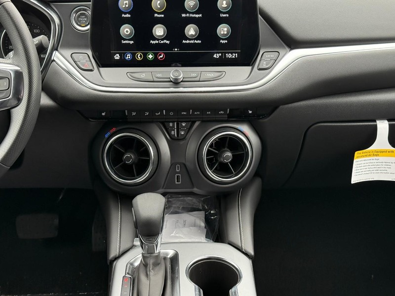 Chevrolet Blazer Vehicle Full-screen Gallery Image 15