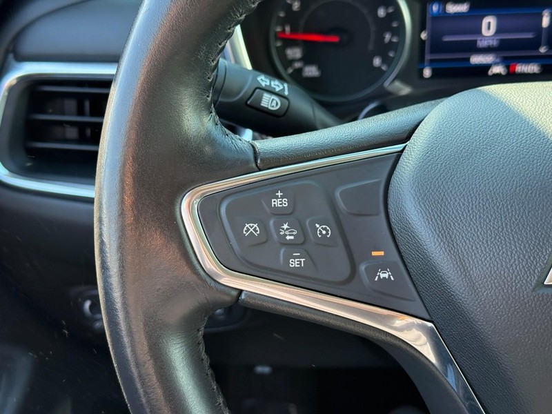 Chevrolet Equinox Vehicle Full-screen Gallery Image 21