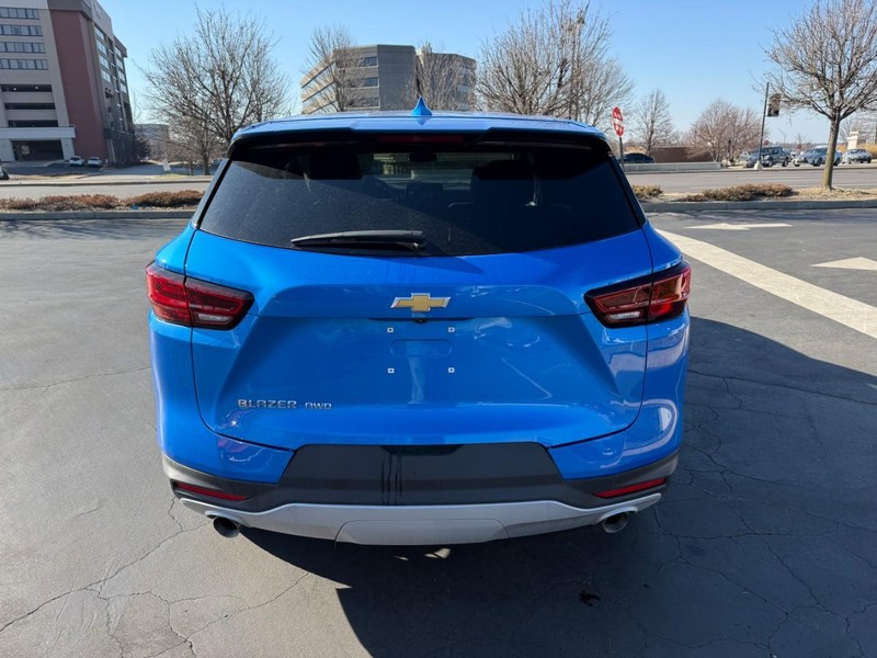 Chevrolet Blazer Vehicle Full-screen Gallery Image 07