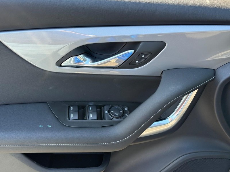 Chevrolet Blazer Vehicle Full-screen Gallery Image 17