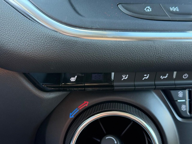 Chevrolet Blazer Vehicle Full-screen Gallery Image 24