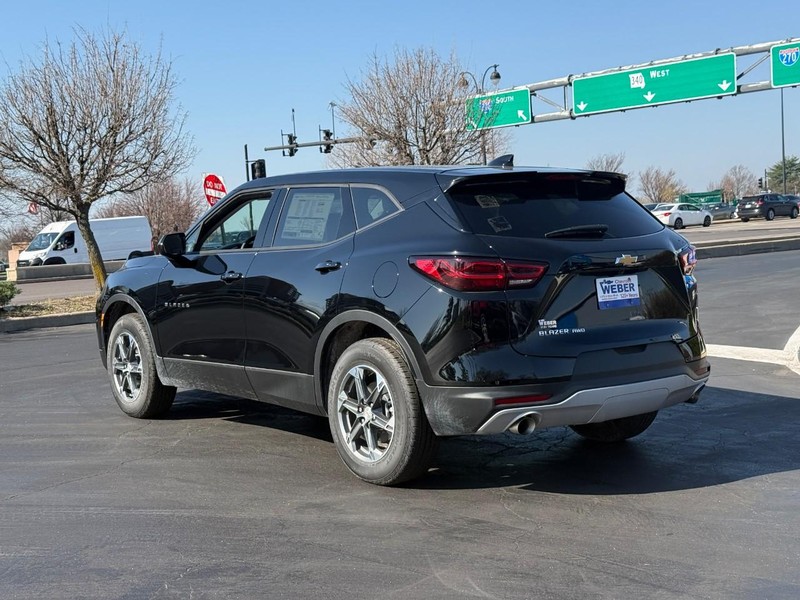 Chevrolet Blazer Vehicle Full-screen Gallery Image 3