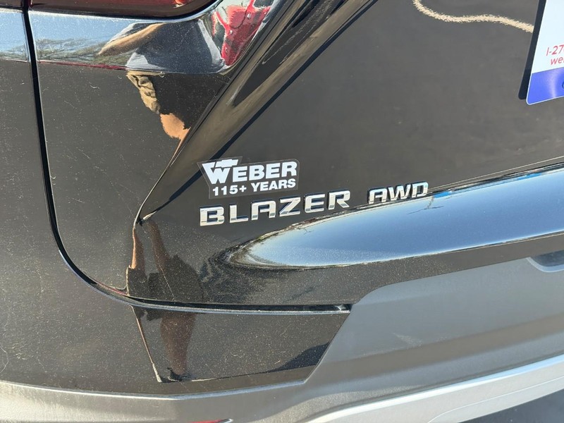 Chevrolet Blazer Vehicle Full-screen Gallery Image 5