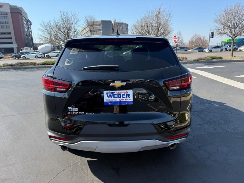 Chevrolet Blazer Vehicle Full-screen Gallery Image 7