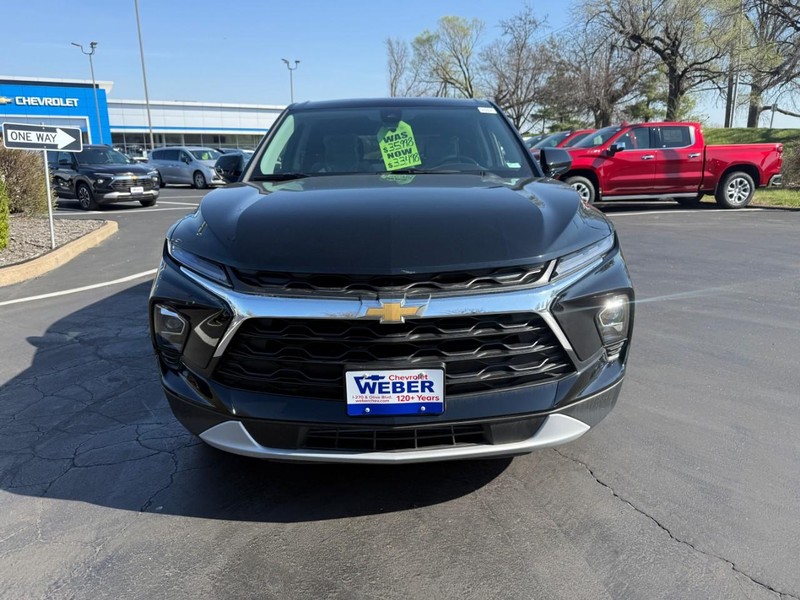 Chevrolet Blazer Vehicle Full-screen Gallery Image 10