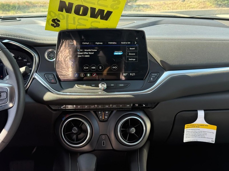 Chevrolet Blazer Vehicle Full-screen Gallery Image 14