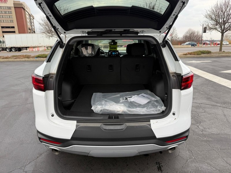 Chevrolet Blazer Vehicle Full-screen Gallery Image 6