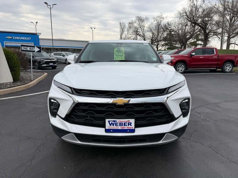 Chevrolet Blazer Vehicle Full-screen Gallery Image 10