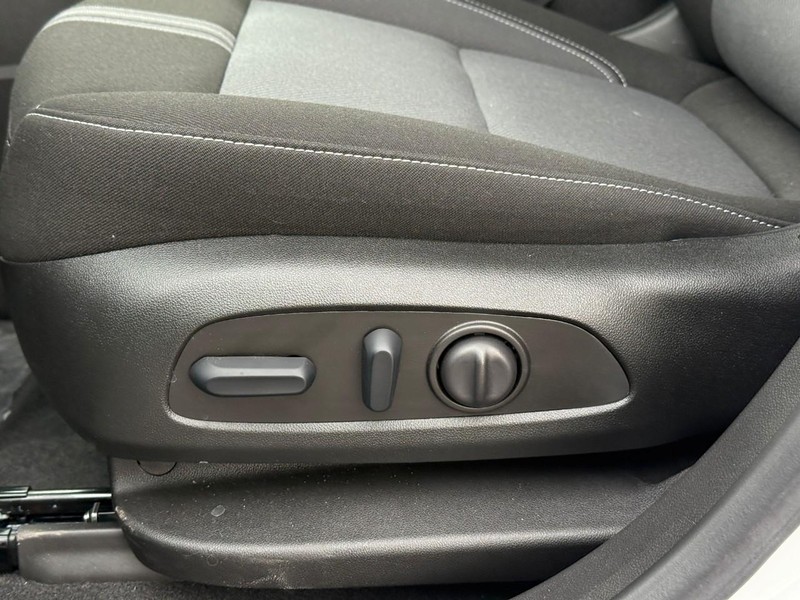 Chevrolet Blazer Vehicle Full-screen Gallery Image 19