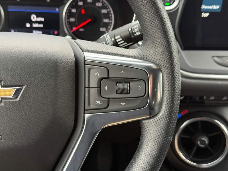 Chevrolet Blazer Vehicle Full-screen Gallery Image 21