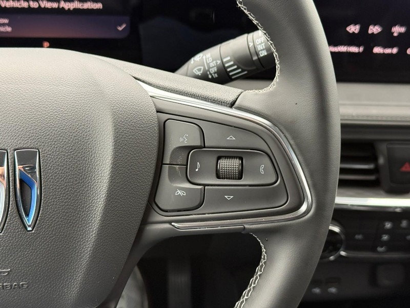 Buick Encore GX Vehicle Full-screen Gallery Image 21