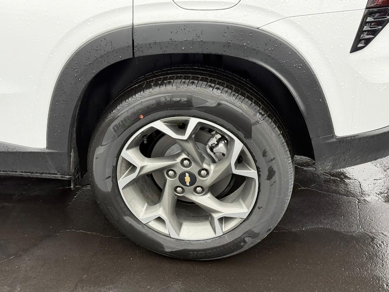 Chevrolet Trax Vehicle Full-screen Gallery Image 4