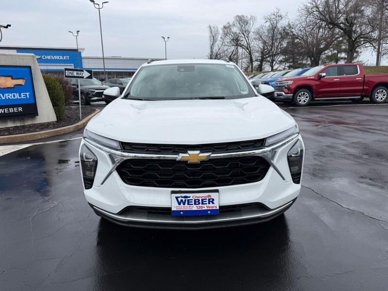 Chevrolet Trax Vehicle Full-screen Gallery Image 9