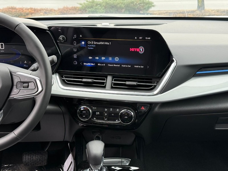 Chevrolet Trax Vehicle Full-screen Gallery Image 13