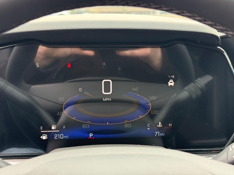 Chevrolet Trax Vehicle Full-screen Gallery Image 21