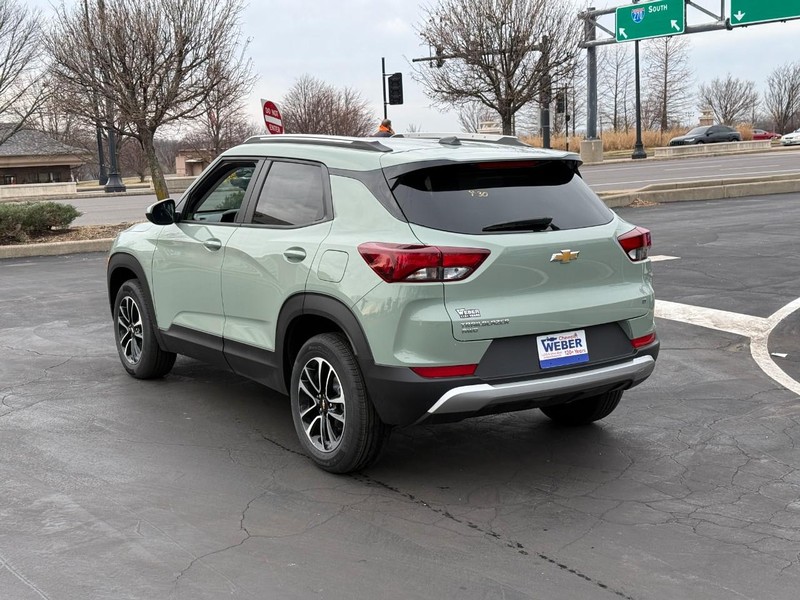 Chevrolet TrailBlazer Vehicle Full-screen Gallery Image 3