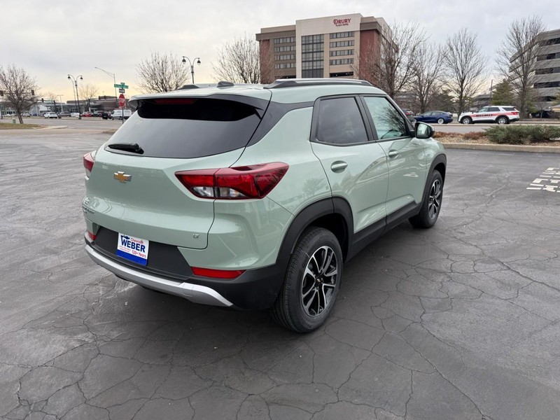 Chevrolet TrailBlazer Vehicle Full-screen Gallery Image 8